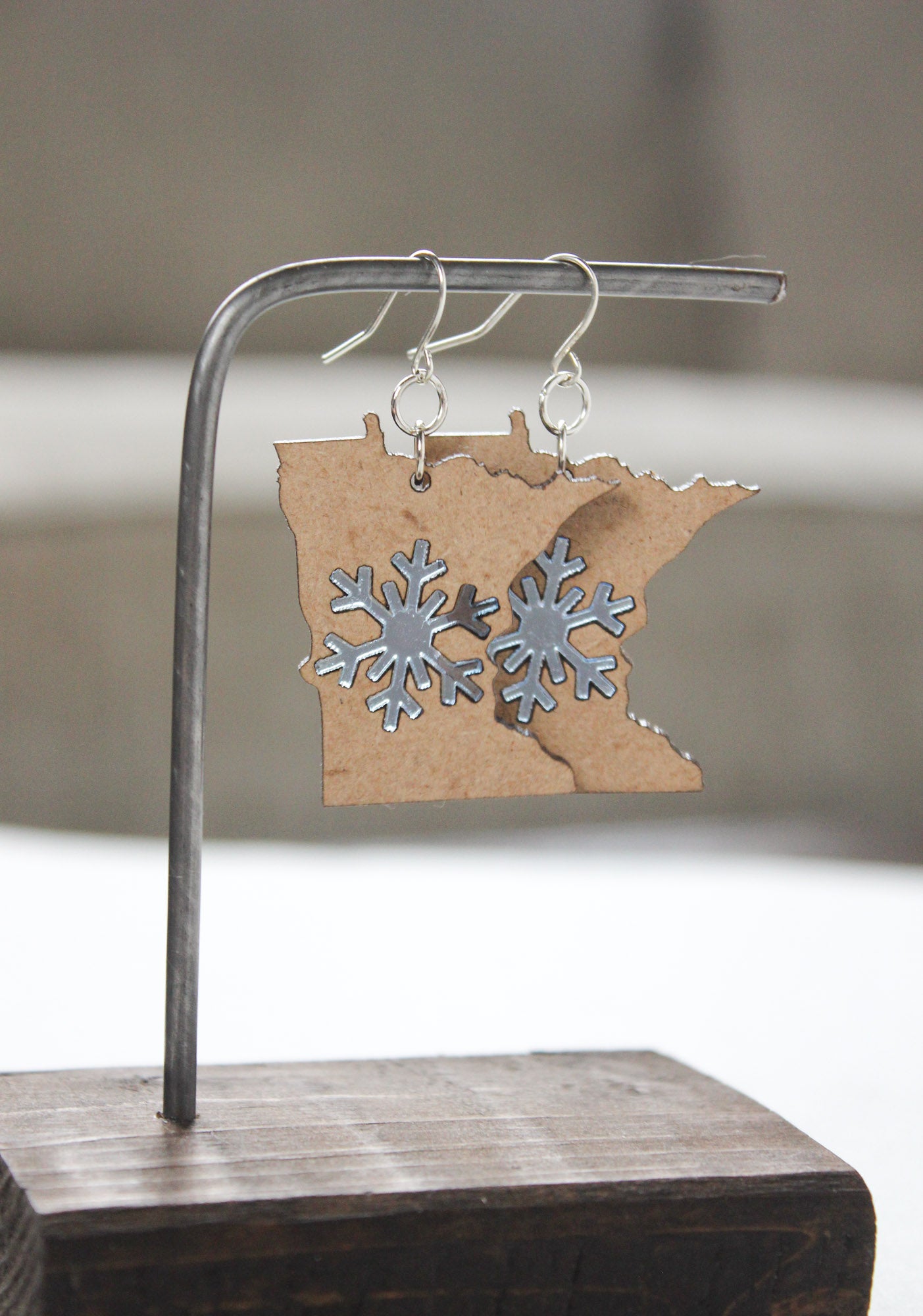 MN Earrings with Snowflake Inlay